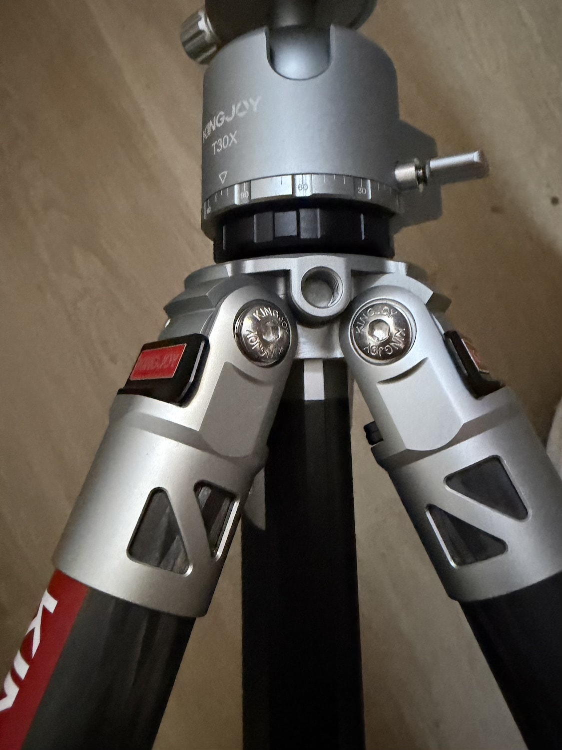 Mountain Series Carbon Stativ C83S Set mit TX30 Stativkopf und Mittelsäule