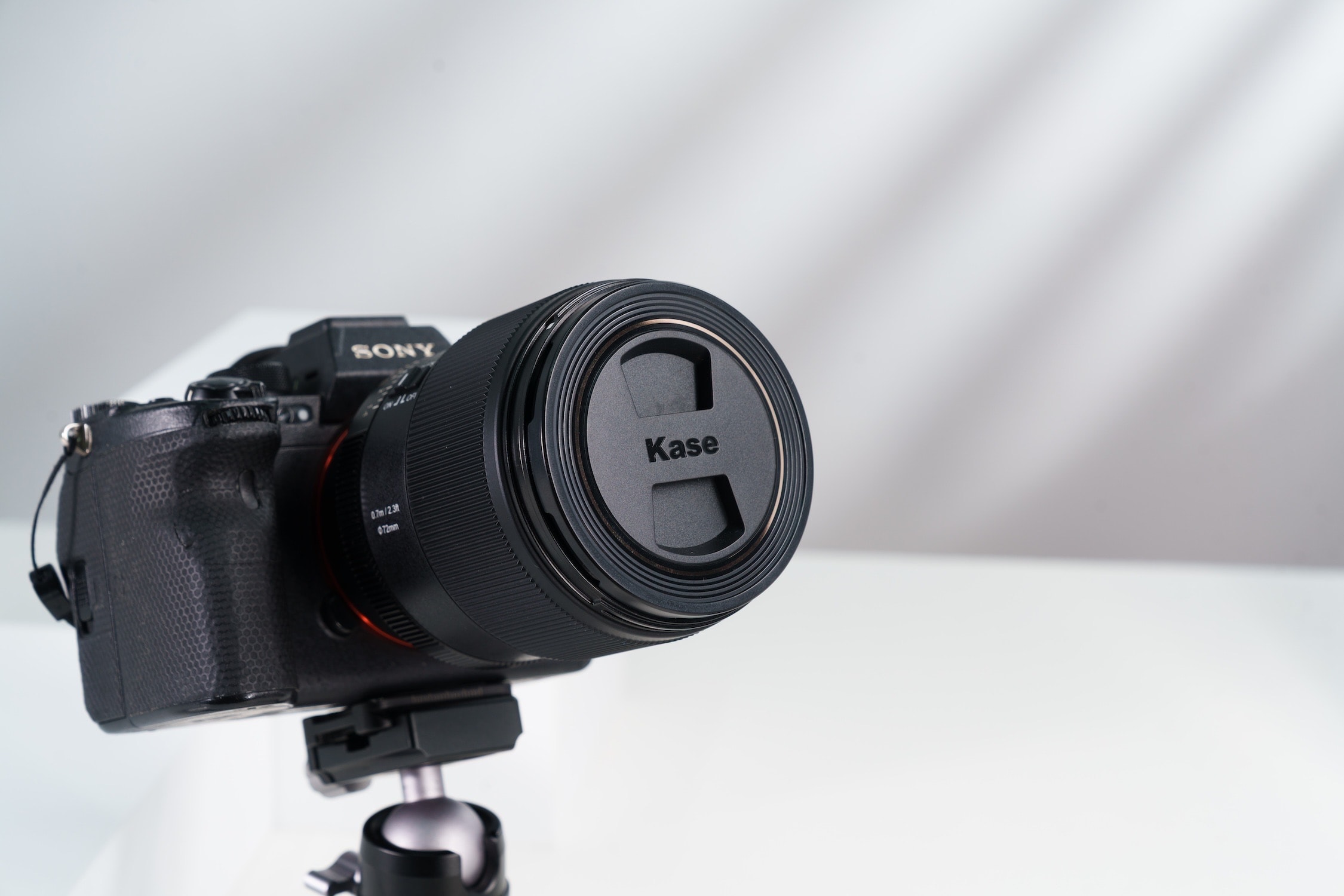 KW Revolution Magnetischer Objektivdeckel Lens Cap Set inkl. Inlaid Adapter Ring KW Revolution Magnetischer Objektivdeckel Lens Cap Set inkl. Inlaid Adapter Ring