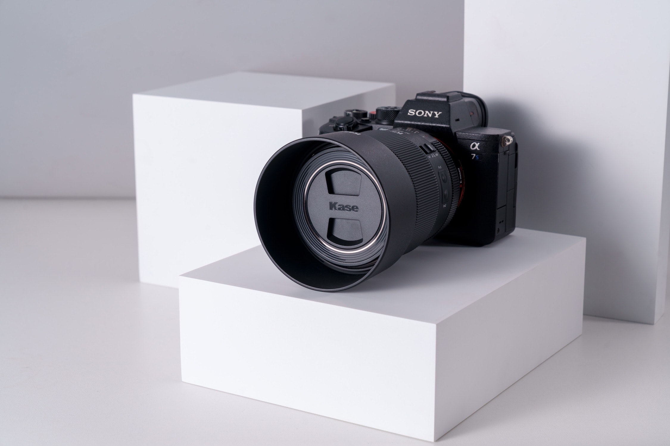 KW Revolution Magnetischer Objektivdeckel Lens Cap Set inkl. Inlaid Adapter Ring