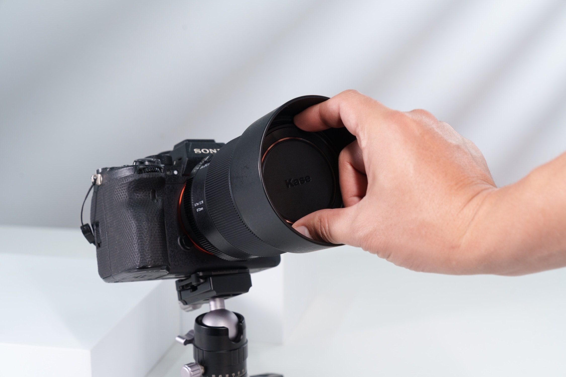 KW Revolution Magnetischer Objektivdeckel Lens Cap Set inkl. Inlaid Adapter Ring KW Revolution Magnetischer Objektivdeckel Lens Cap Set inkl. Inlaid Adapter Ring