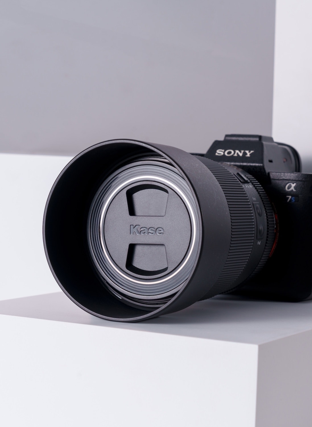 KW Revolution Magnetischer Objektivdeckel Lens Cap Set inkl. Inlaid Adapter Ring KW Revolution Magnetischer Objektivdeckel Lens Cap Set inkl. Inlaid Adapter Ring