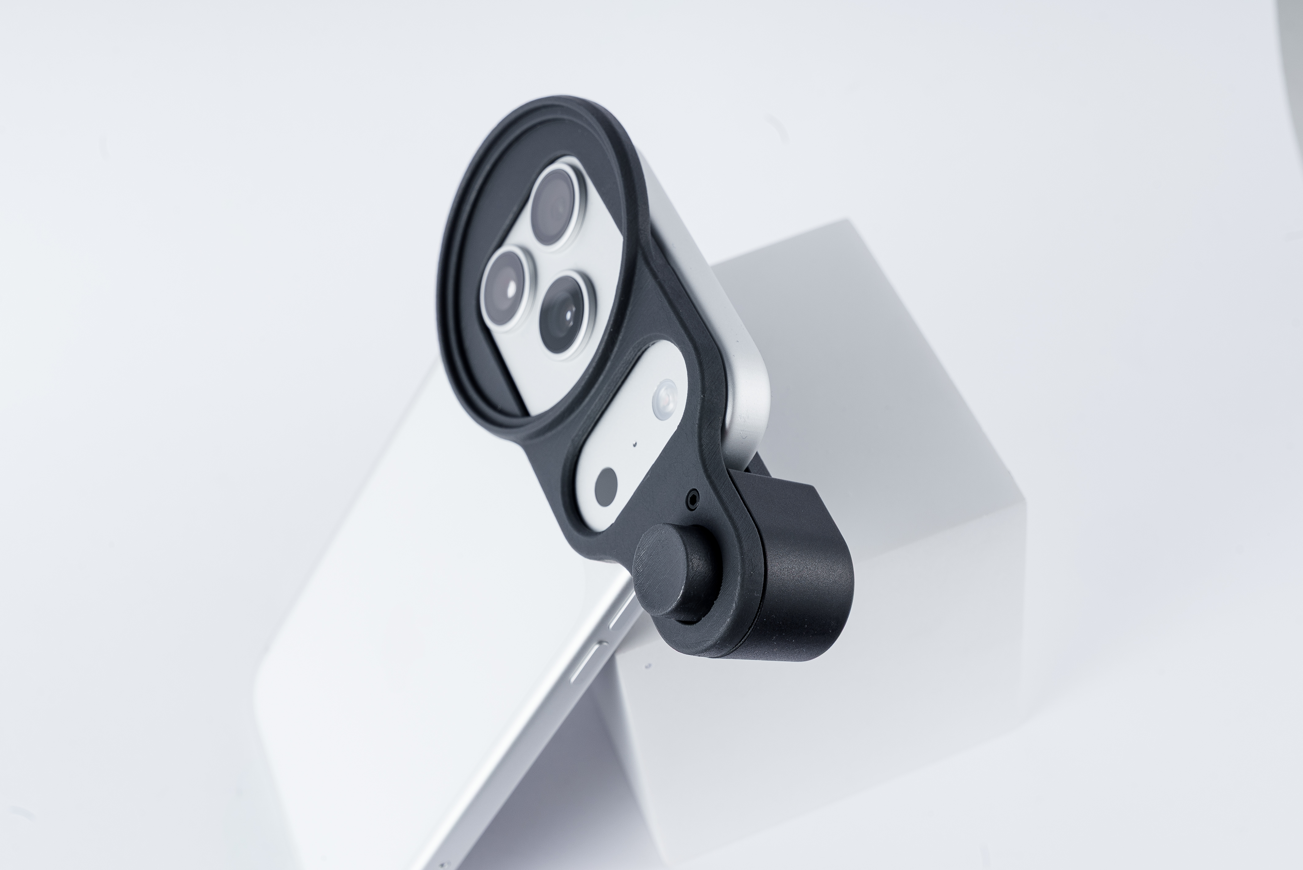 58mm Smartphone Magnetic Clip für iPhone 12 / 13 / 14 / 15 / 16 / 17