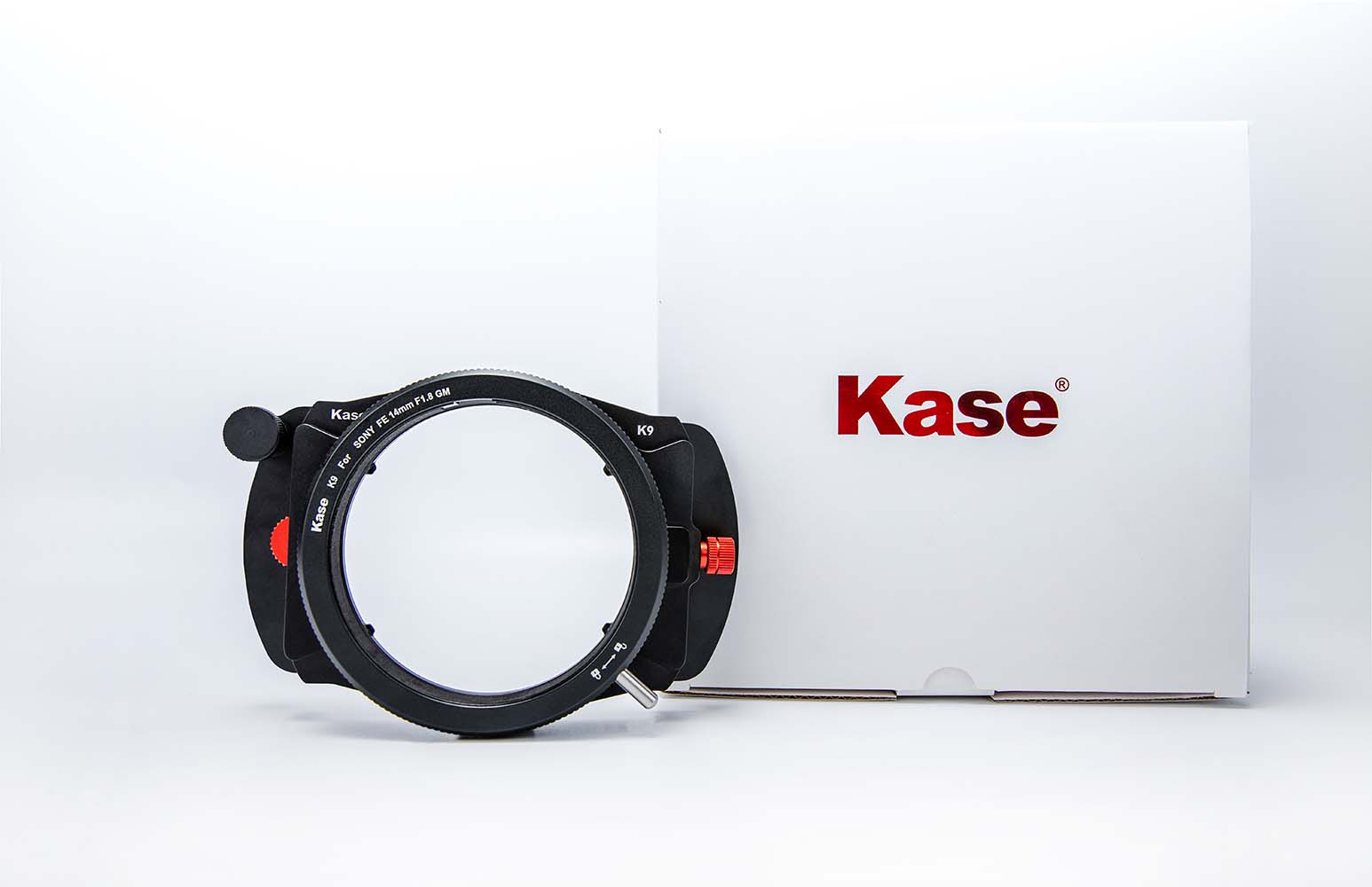 K100 K9 Filterhalter Set für Sony 14mm F1.8 mit K150P Polfilter K100 K9 Filterhalter Set für Sony 14mm F1.8 mit K150P Polfilter