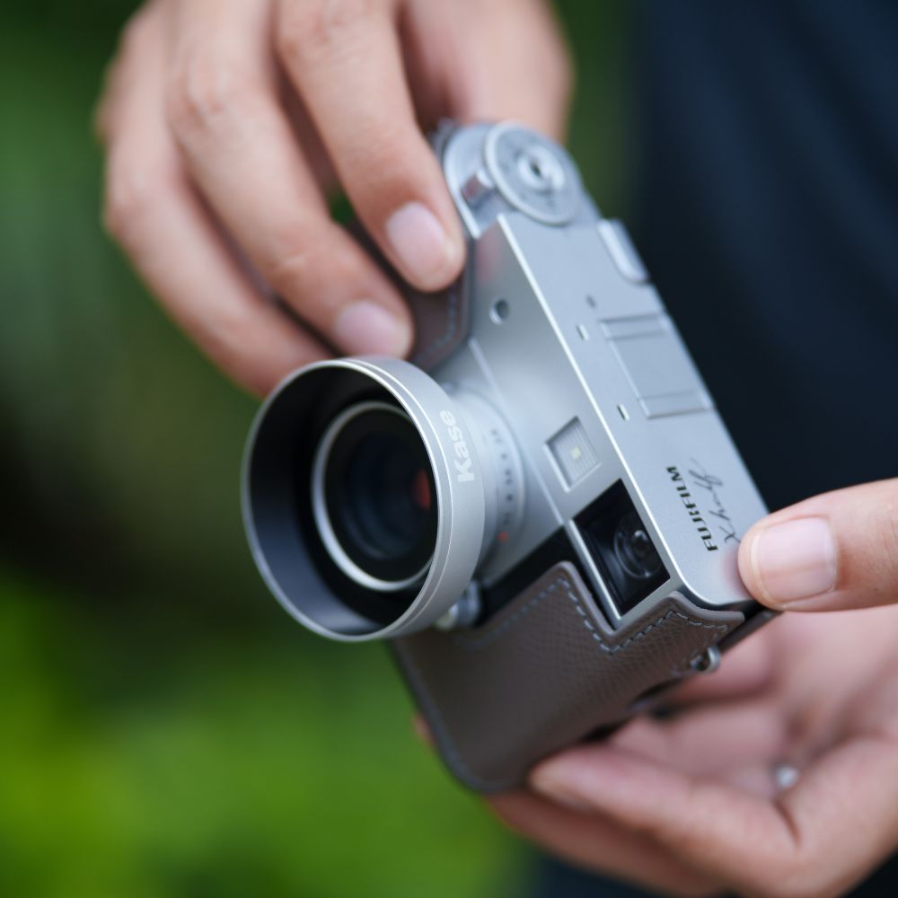 Magnetische Gegenlichtblende (Silber) für Fujifilm X Half Kamera Magnetische Gegenlichtblende (Silber) für Fujifilm X Half Kamera