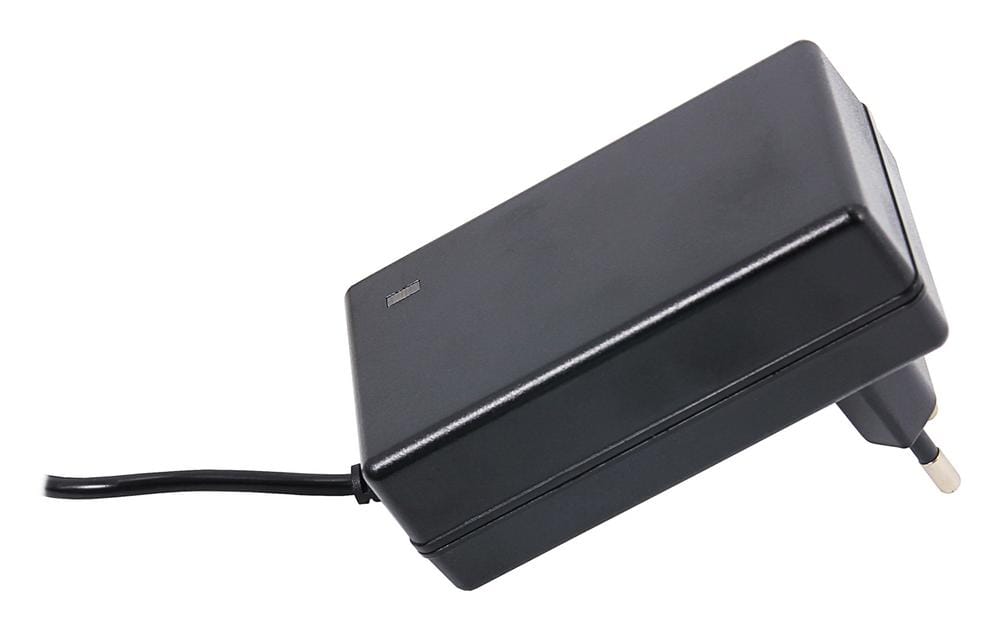 PATONA Slim Ladegerät für Makita 7,2 V 9,6 V 12 V 14,4 V 18 V NI‑CD NI‑Mh Li‑Ion DC9711